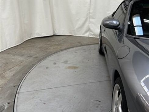 Used 2002 Porsche 911 Carrera 4 image 14