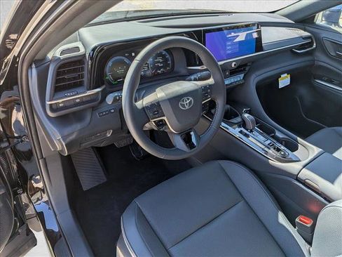 New 2026 Toyota Crown XLE image 3