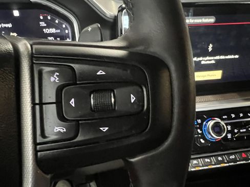 Used 2023 GMC Sierra 1500 Denali w/ Technology Package AWD/4WD image 12