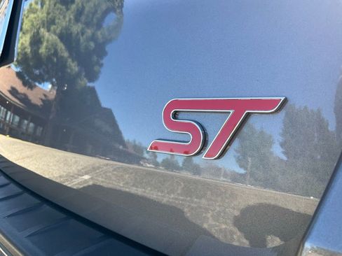 Used 2022 Ford Explorer ST w/ Equipment Group 401A image 24