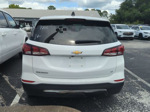 Used 2024 Chevrolet Equinox LT FWD image 5