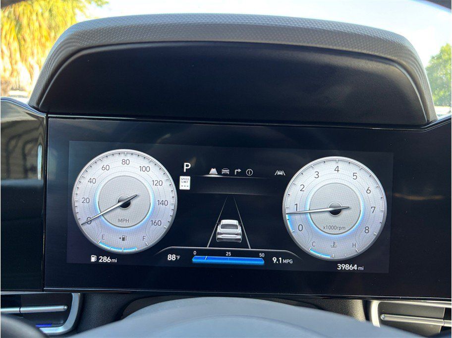 Used 2025 Hyundai Elantra SEL FWD image 20