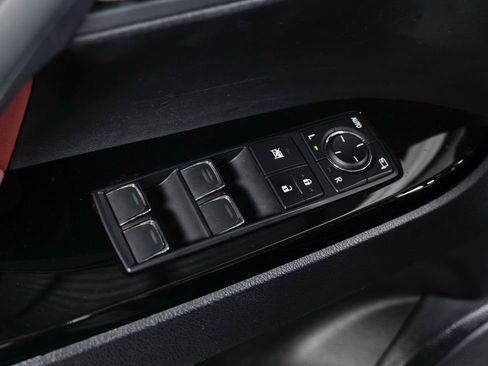 Used 2018 Lexus LX 570 4WD image 17