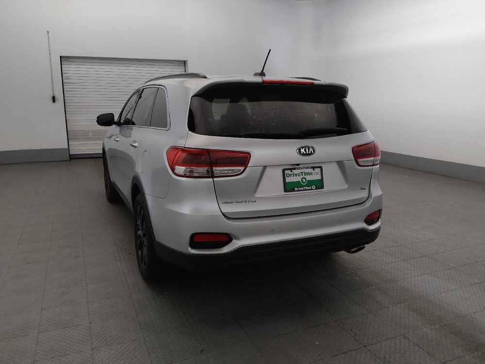 Used 2019 Kia Sorento S AWD/4WD image 6