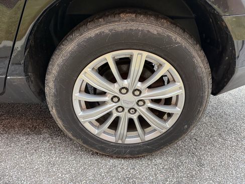 Used 2012 Cadillac SRX Premium image 36