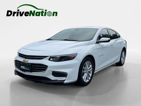 Used 2018 Chevrolet Malibu LT FWD image 1
