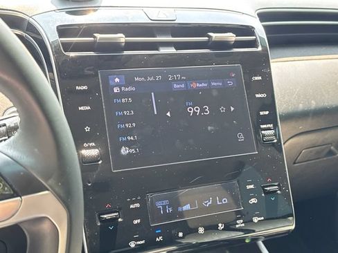 Used 2023 Hyundai Tucson SEL w/ Convenience Package FWD image 18