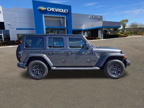 Used 2022 Jeep Wrangler Unlimited Sport AWD/4WD image 27