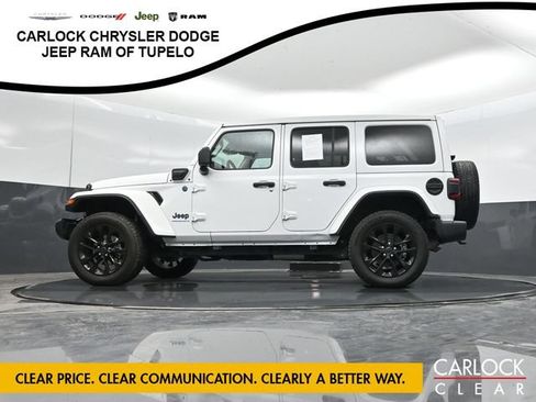 Used 2025 Jeep Wrangler Unlimited Sahara w/ Safety Group AWD/4WD image 59