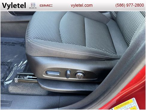 Certified 2023 GMC Terrain SLE w/ Driver Convenience Package image 19