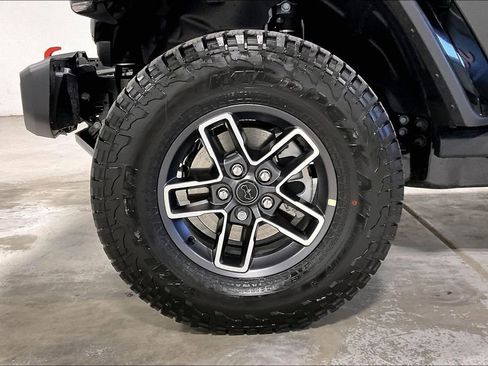 New 2026 Jeep Gladiator Mojave image 38