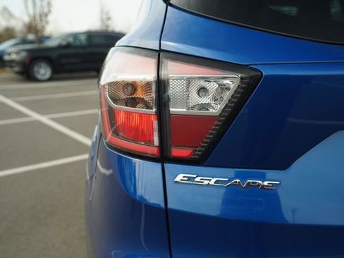 Used 2017 Ford Escape SE w/ SE Cold Weather Package image 39