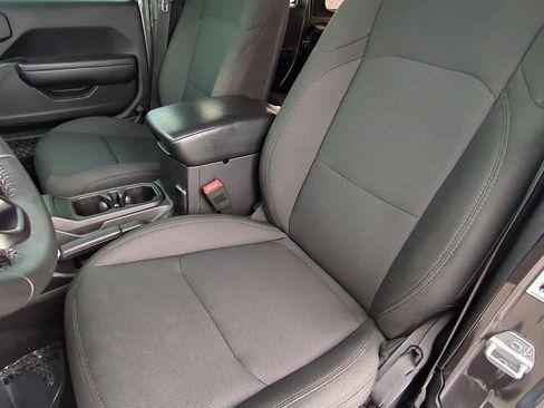 Used 2018 Jeep Wrangler Unlimited Sport S image 15