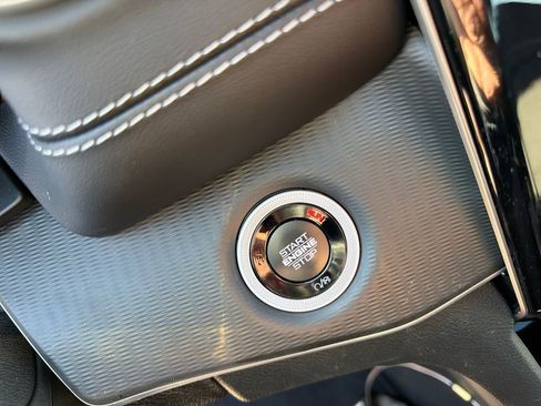 Used 2024 Jeep Grand Cherokee L Laredo w/ Trailer Tow Package image 33