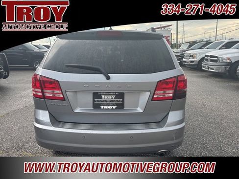 Used 2020 Dodge Journey SE image 12