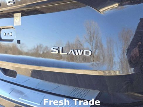 Used 2025 Nissan Rogue SL w/ Tech Package image 7