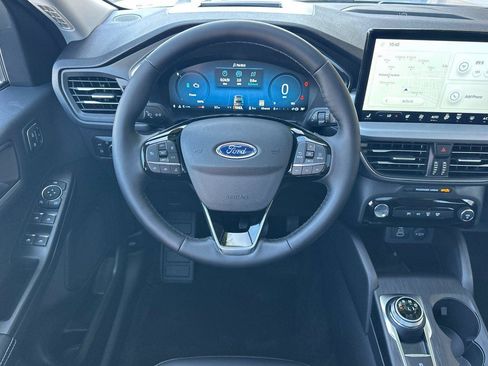 New 2025 Ford Escape SE w/ PHEV Premium Package image 11