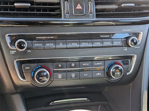 Used 2019 Kia Optima S w/ S Panoramic Sunroof Package image 13