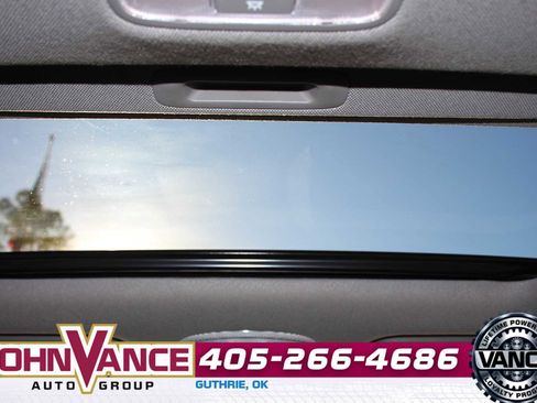 Used 2025 Hyundai Elantra SEL image 23