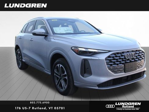 New 2025 Audi Q5 Premium image 1