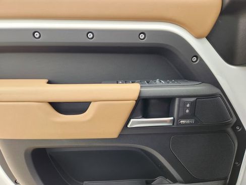 New 2026 Land Rover Defender 110 V8 image 16