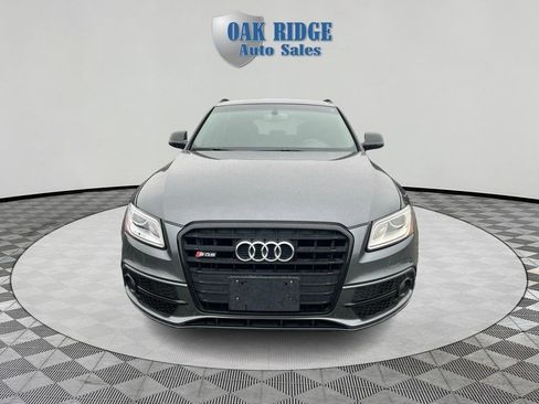 Used 2017 Audi SQ5 Premium Plus w/ Technology Package image 2