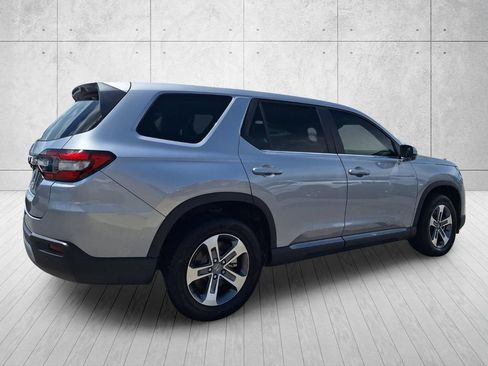 Used 2024 Honda Pilot EX-L image 5