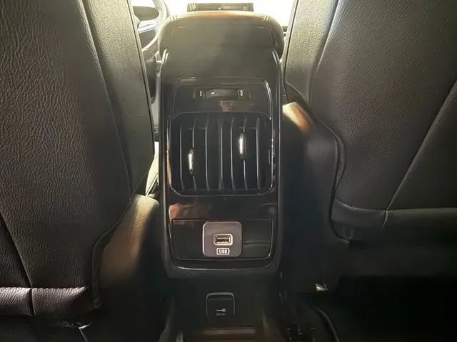 Used 2025 Jeep Compass Limited AWD/4WD image 23