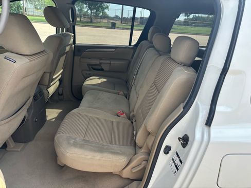 Used 2011 Nissan Armada SV image 16