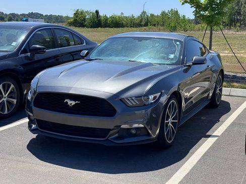 Used 2017 Ford Mustang Coupe w/ Wheel & Stripe Package RWD image 3