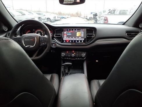 Used 2025 Dodge Durango GT image 8