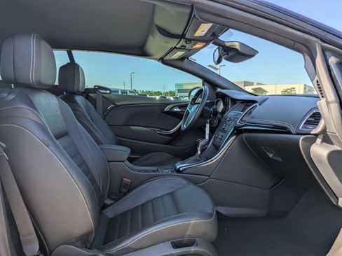 Used 2017 Buick Cascada Premium image 12