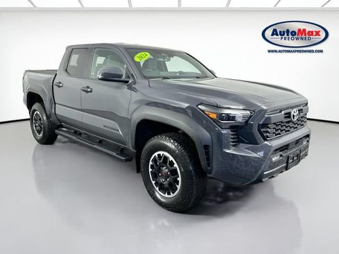 Used 2024 Toyota Tacoma TRD Off-Road w/ TRD Off Road Upgrade Package AWD/4WD image 1