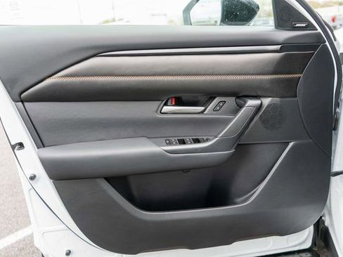 Used 2025 MAZDA CX-50 AWD 2.5 Hybrid w/ Weather Package image 18