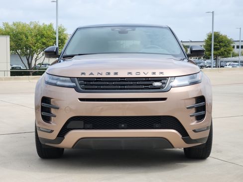Used 2026 Land Rover Range Rover Evoque Dynamic SE AWD/4WD image 2