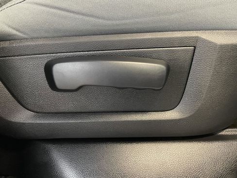 Used 2018 RAM 1500 Big Horn image 28