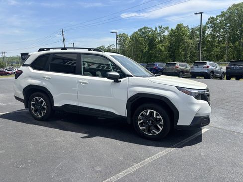 Used 2026 Subaru Forester Premium image 6