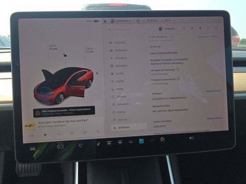 Used 2018 Tesla Model 3 Long Range RWD image 9
