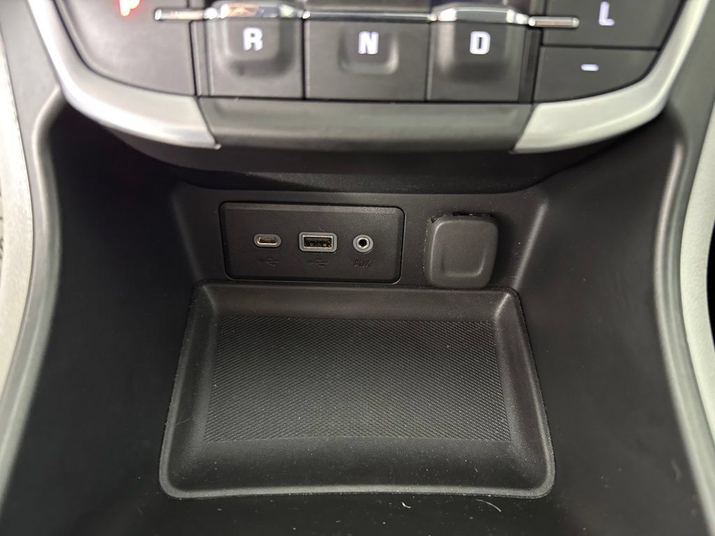 Used 2022 GMC Terrain SLE AWD/4WD image 19