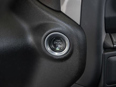 Used 2022 Chevrolet Silverado 1500 Custom RWD image 26