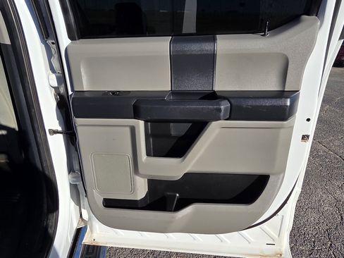 Used 2022 Ford F250 XL w/ STX Appearance Package image 14