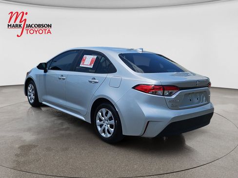 Used 2024 Toyota Corolla LE FWD image 8