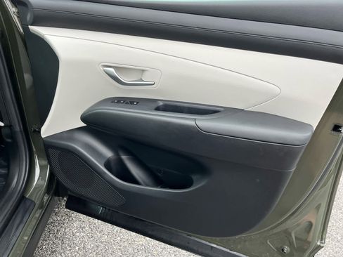 Used 2025 Hyundai Tucson SE FWD image 33