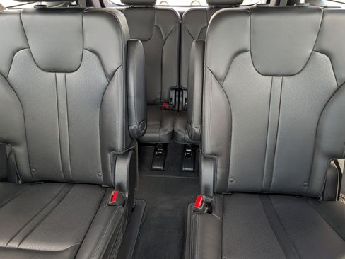 Certified 2023 Kia Sorento SX AWD/4WD image 13