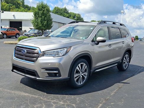 Used 2020 Subaru Ascent Limited w/ Technology Package AWD/4WD image 3