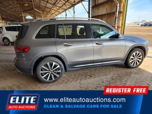 Used 2021 Mercedes-Benz GLB 250 GLB 250 w/ Premium Package image 6