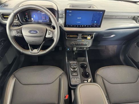 Used 2025 Ford Maverick Tremor image 5