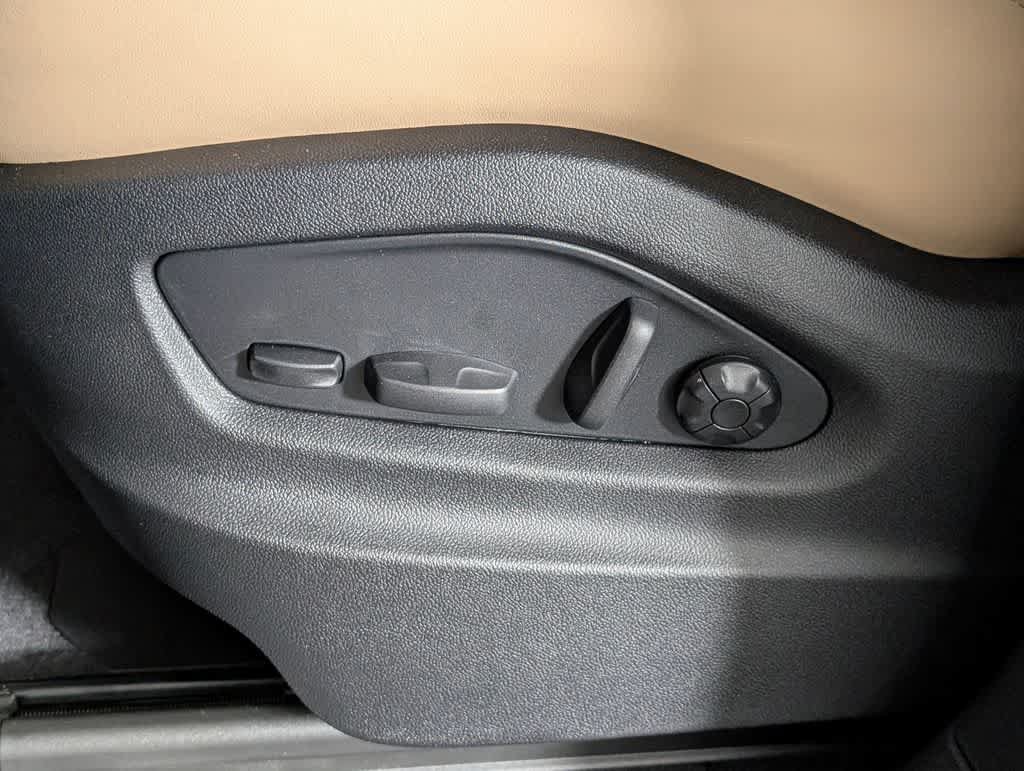 Used 2026 Porsche Cayenne Coupe AWD/4WD image 29