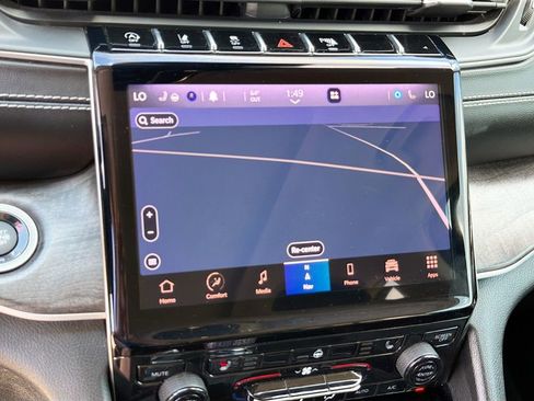 Used 2021 Jeep Grand Cherokee L Limited AWD/4WD image 15