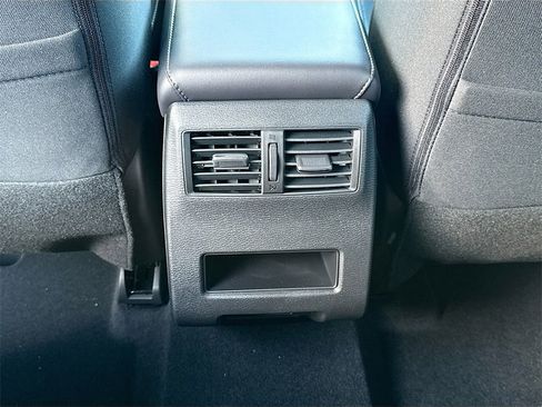 New 2025 Mitsubishi Outlander ES image 25